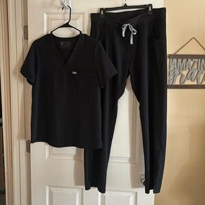 Figs women scrub set, black. Medium/large